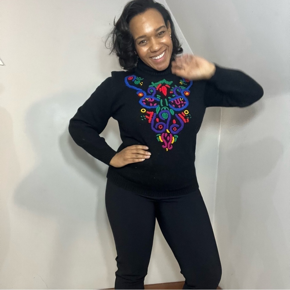 Vintage Embroidered Colorful Knit Sweater Holiday Turtleneck Funky Artsy Retro - Picture 8 of 13